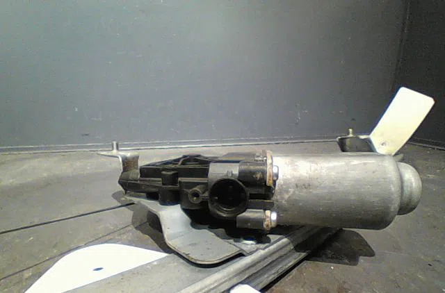 Mecanisme  moteur lève-glace avant droit Dacia LOGAN (LS_) 1.4 (lsoa, lsoc, lsoe, lsog) (2004) occasion