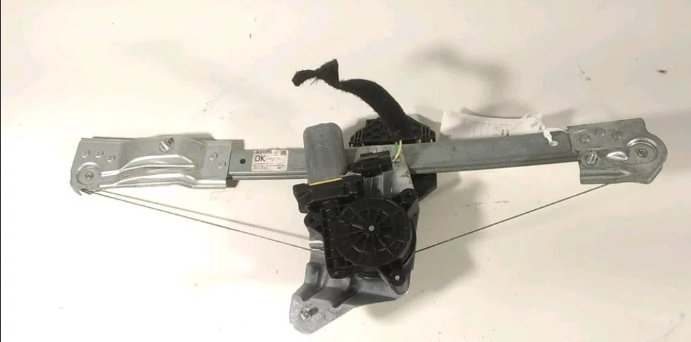 Mecanisme  moteur lève-glace avant droit Dacia SANDERO II 1.5 dci (2012) 5 portes occasion