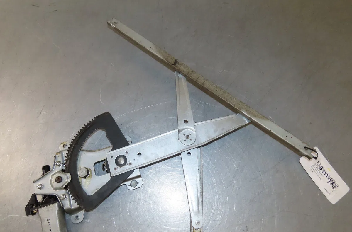 Mecanisme  moteur lève-glace avant droit Daewoo KALOS (KLAS) 1.2 (2003) occasion