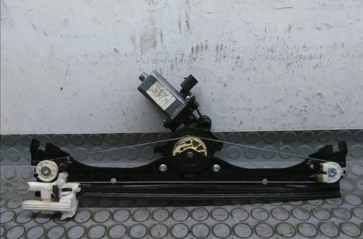Mecanisme  moteur lève-glace avant droit Fiat 500 (312_) 1.3 d multijet (312axe1a) (2009) occasion