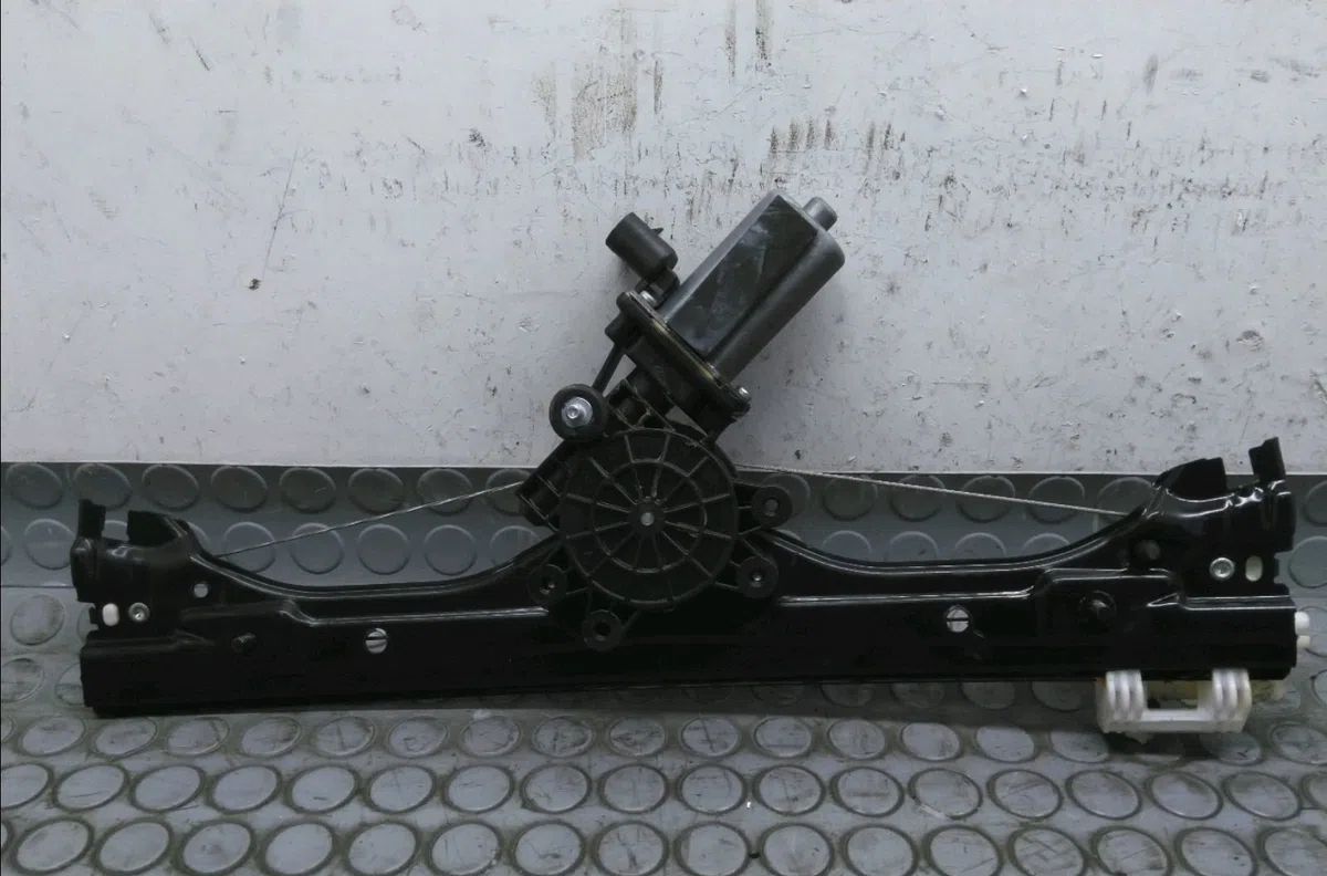 Mecanisme  moteur lève-glace avant droit Fiat 500 (312_) 1.3 d multijet (312axe1a) (2009) occasion