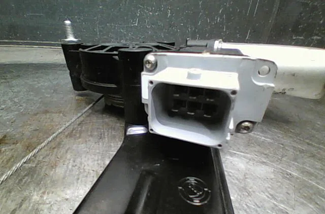 Mecanisme  moteur lève-glace avant droit Fiat BRAVO II (198_) 1.9 d multijet (198axb1a) (2007-2014) occasion