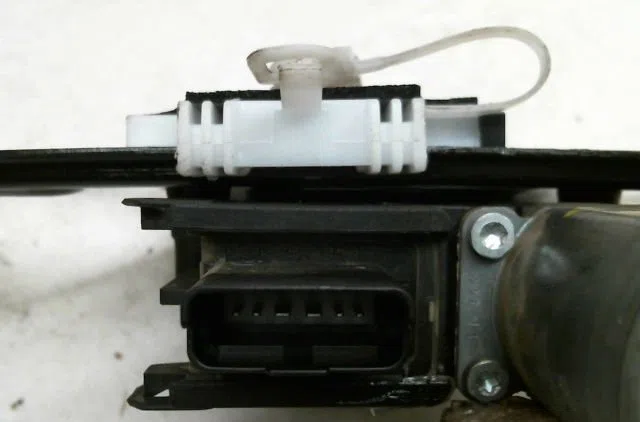 Mecanisme  moteur lève-glace avant droit FIAT FIORINO occasion