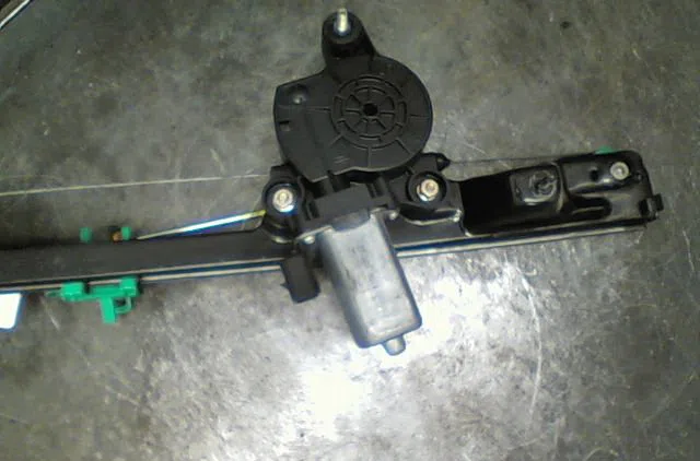 Mecanisme  moteur lève-glace avant droit Fiat PUNTO (188_) 1.9 ds 60 (188.031, .051, .231, .251) (1999-2012) occasion