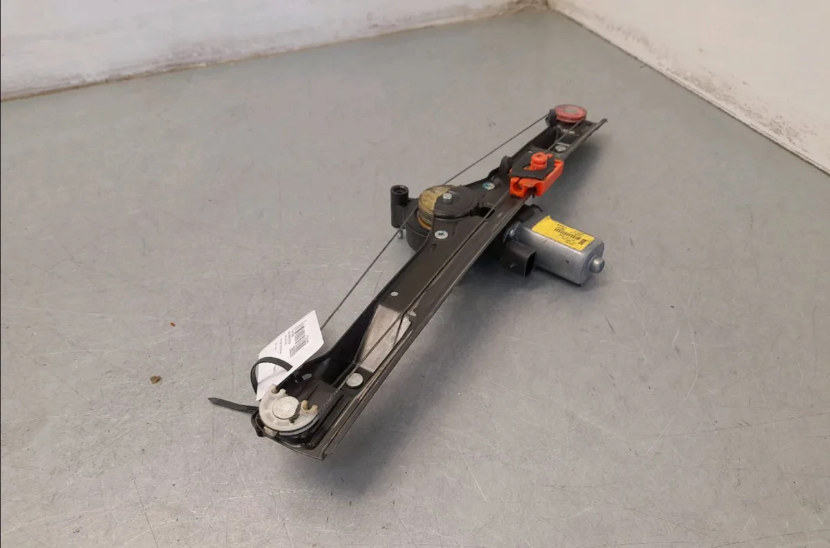Mecanisme  moteur lève-glace avant droit FIAT PUNTO EVO III occasion