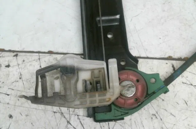 Mecanisme  moteur lève-glace avant droit Fiat STILO (192_) 1.9 jtd (192_xf1a) (2002-2006) occasion