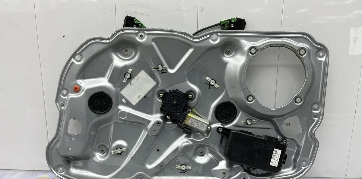 Mecanisme moteur lève-glace avant droit FIAT STILO occasion