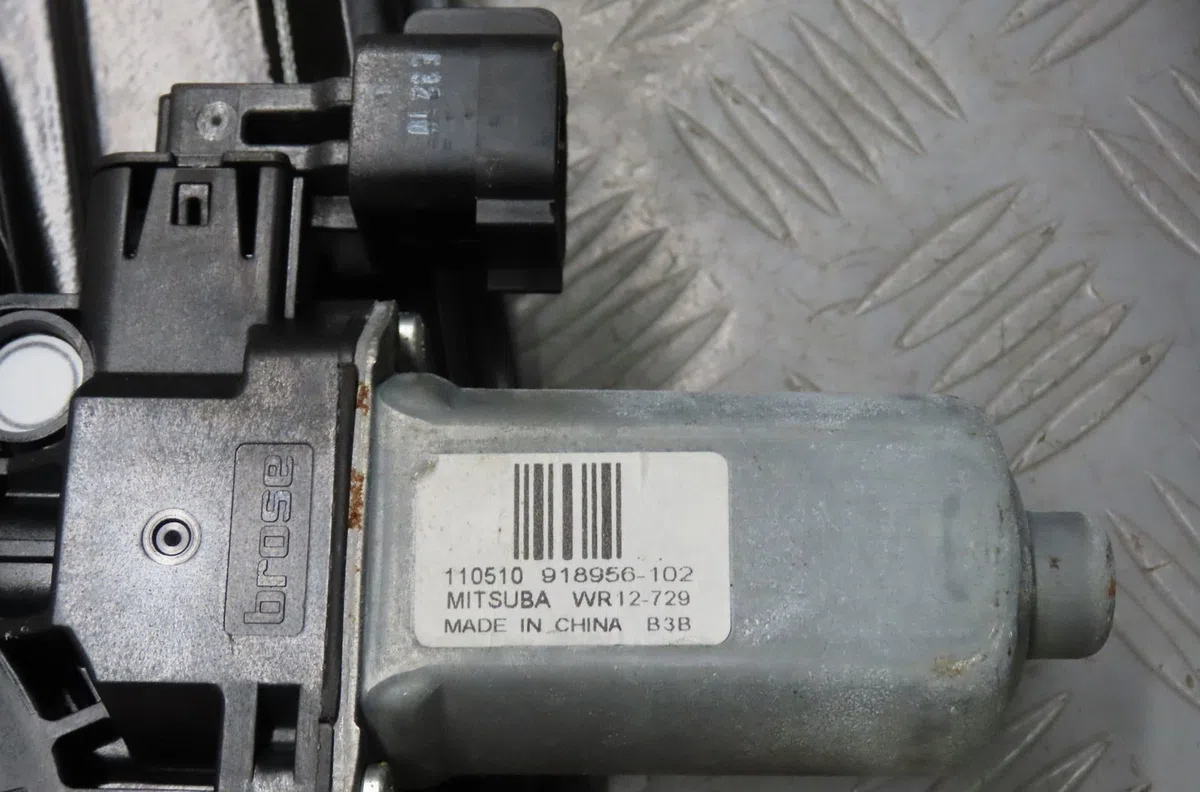Mecanisme  moteur lève-glace avant droit Ford C-MAX II (DXA-CB7, DXA-CEU) 1.6 tdci (2010-2019) 5 portes occasion