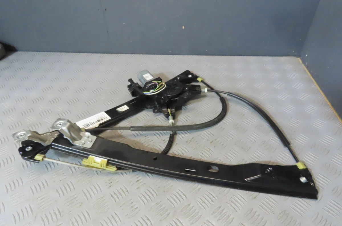 Mecanisme  moteur lève-glace avant droit FORD C-MAX occasion