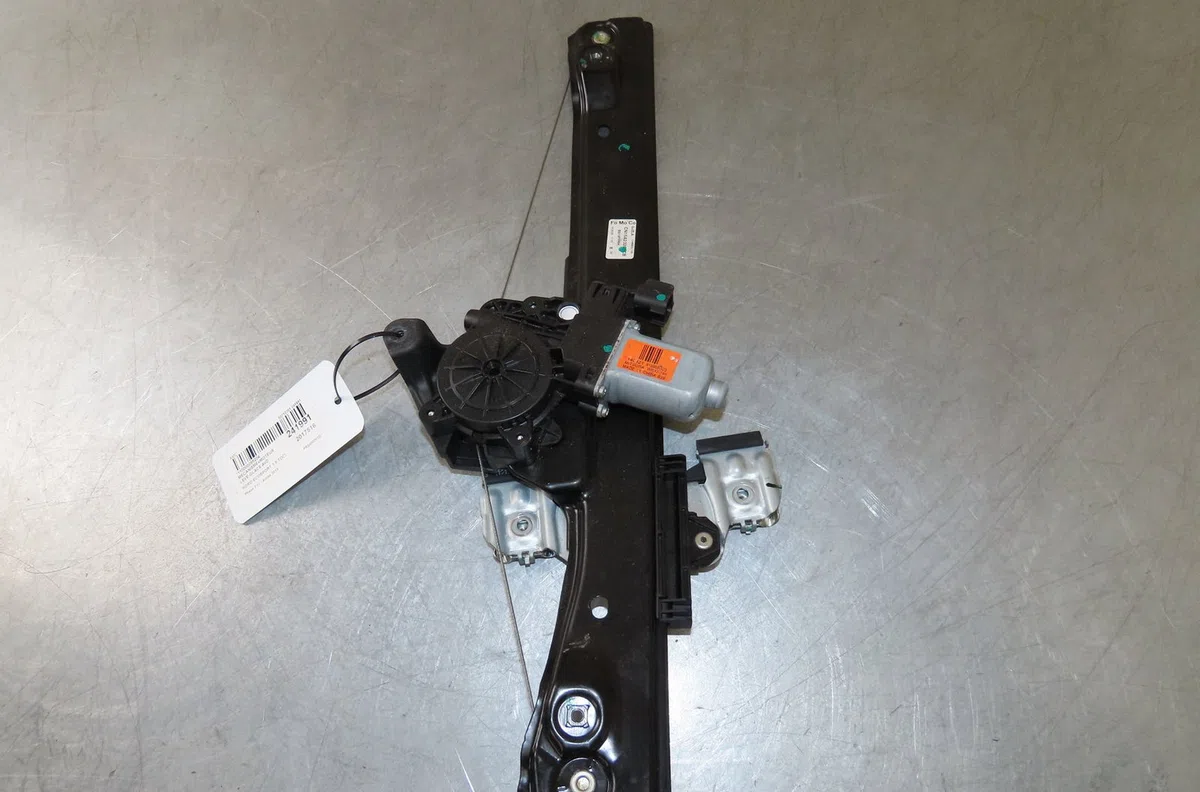 Mecanisme moteur lève-glace avant droit Ford ECOSPORT 1.5 tdci (2013) occasion