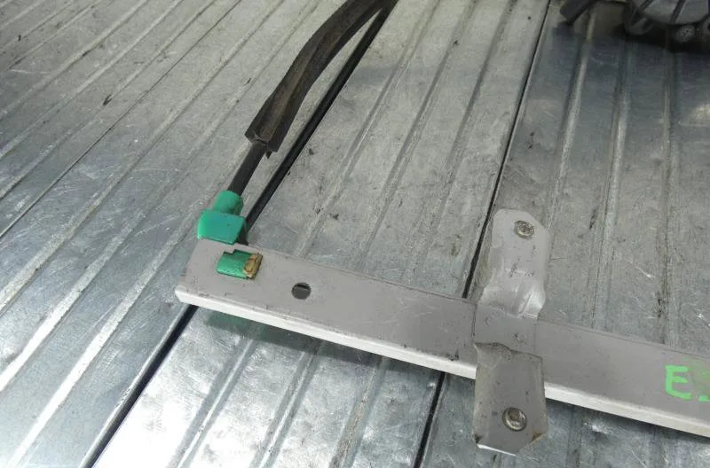 Mecanisme moteur lève-glace avant droit FORD ESCORT 5 PHASE 1 occasion