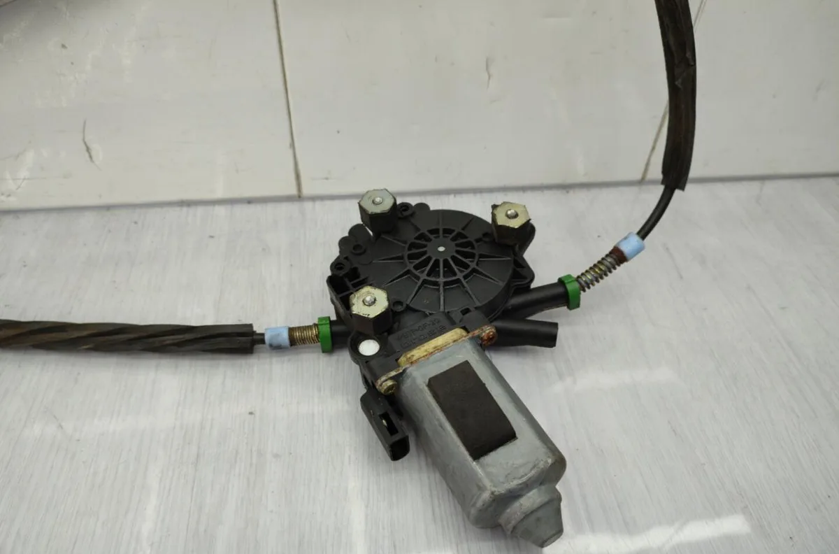 Mecanisme  moteur lève-glace avant droit FORD ESCORT 6 occasion