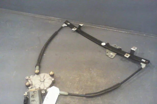 Mecanisme + moteur lève-glace avant droit FORD FIESTA 1995 occasion