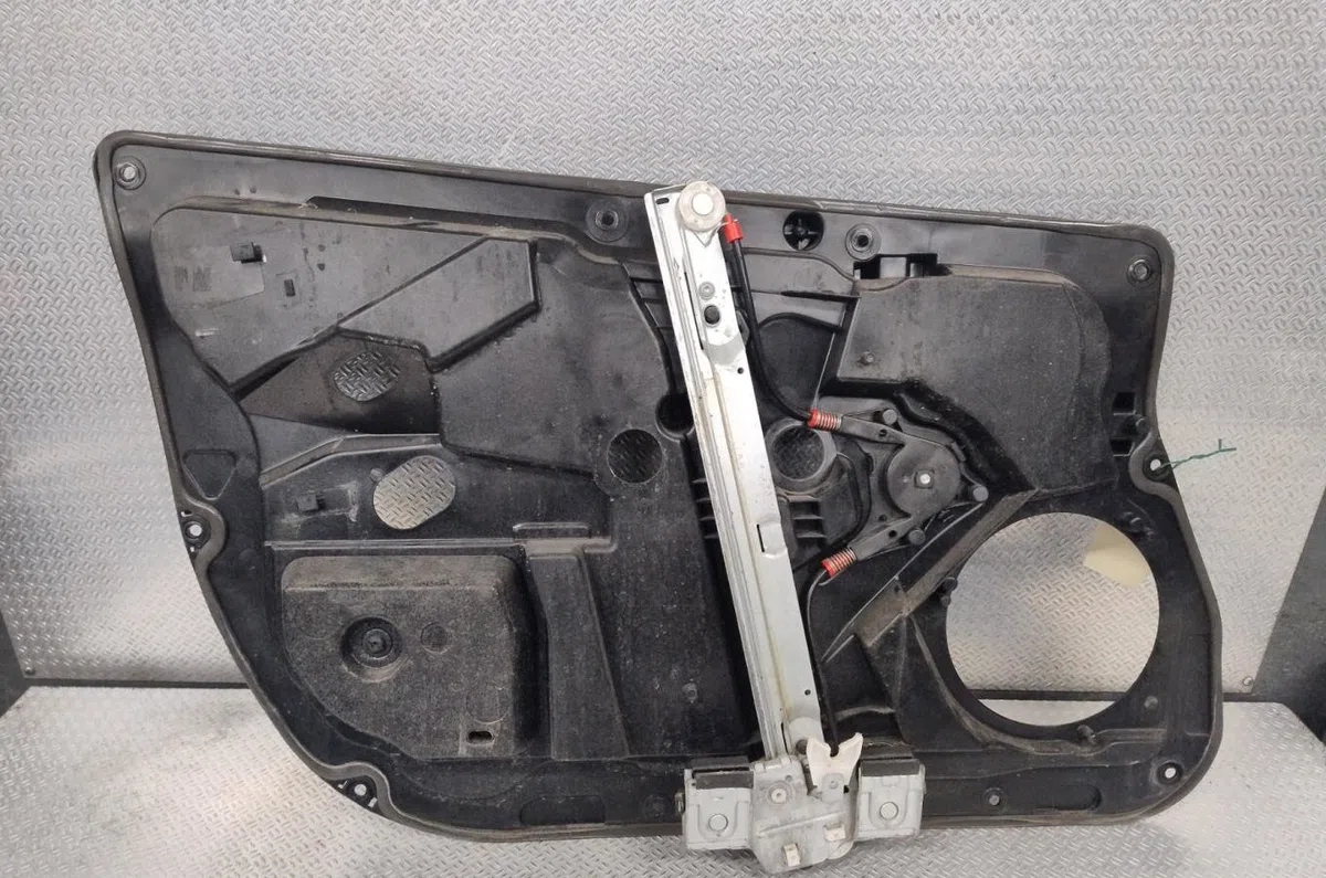 Mecanisme  moteur lève-glace avant droit FORD FIESTA 6  FIESTA 6 PHASE 1 occasion