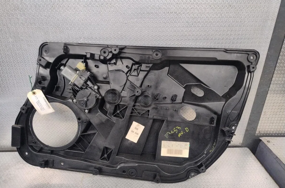 Mecanisme  moteur lève-glace avant droit FORD FIESTA 6  FIESTA 6 PHASE 1 occasion