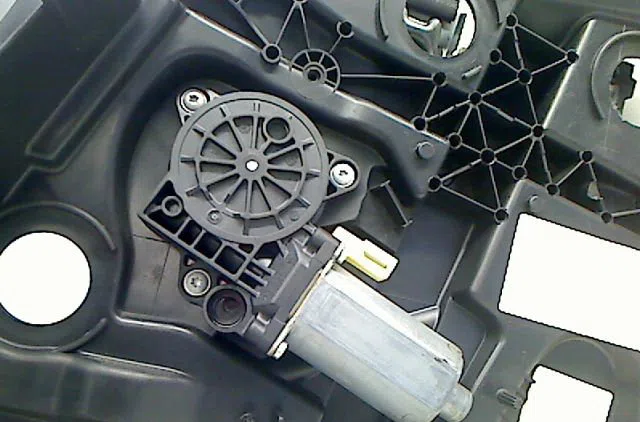 Mecanisme  moteur lève-glace avant droit FORD FIESTA occasion
