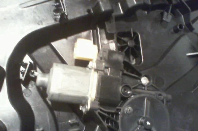 Mecanisme  moteur lève-glace avant droit Ford FIESTA VI (CB1, CCN) 1.4 (2008) occasion