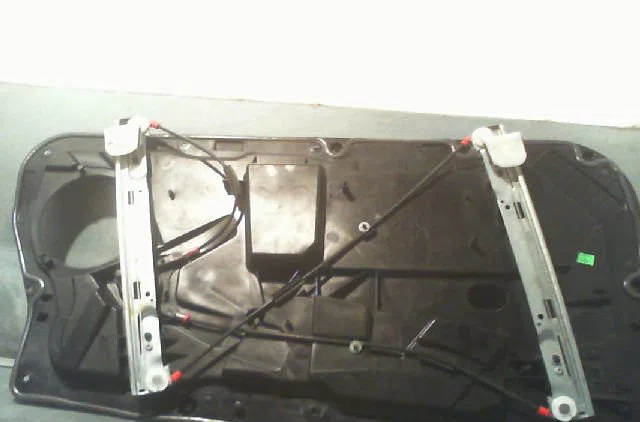 Mecanisme  moteur lève-glace avant droit Ford FIESTA VI (CB1, CCN) 1.4 (2008) occasion