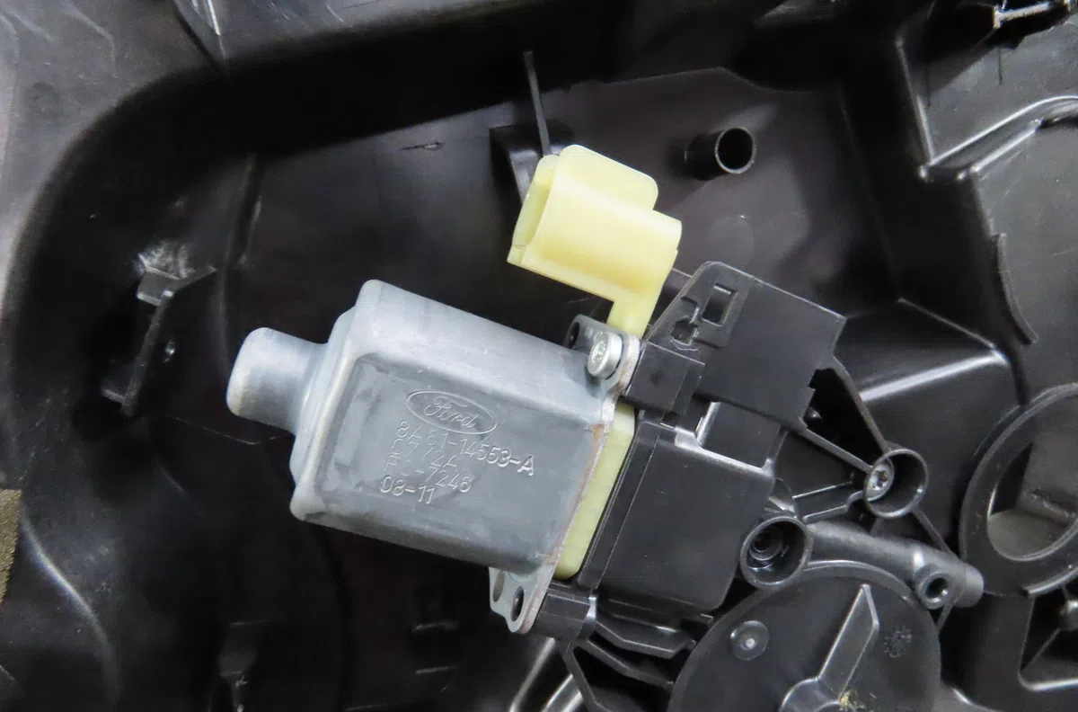 Mecanisme  moteur lève-glace avant droit Ford FIESTA VI (CB1, CCN) 1.6 tdci (2008-2012) occasion