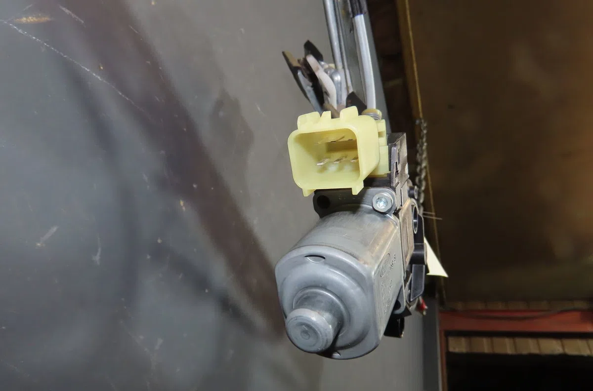 Mecanisme  moteur lève-glace avant droit Ford FIESTA VI (CB1, CCN) 1.6 tdci (2008-2012) occasion