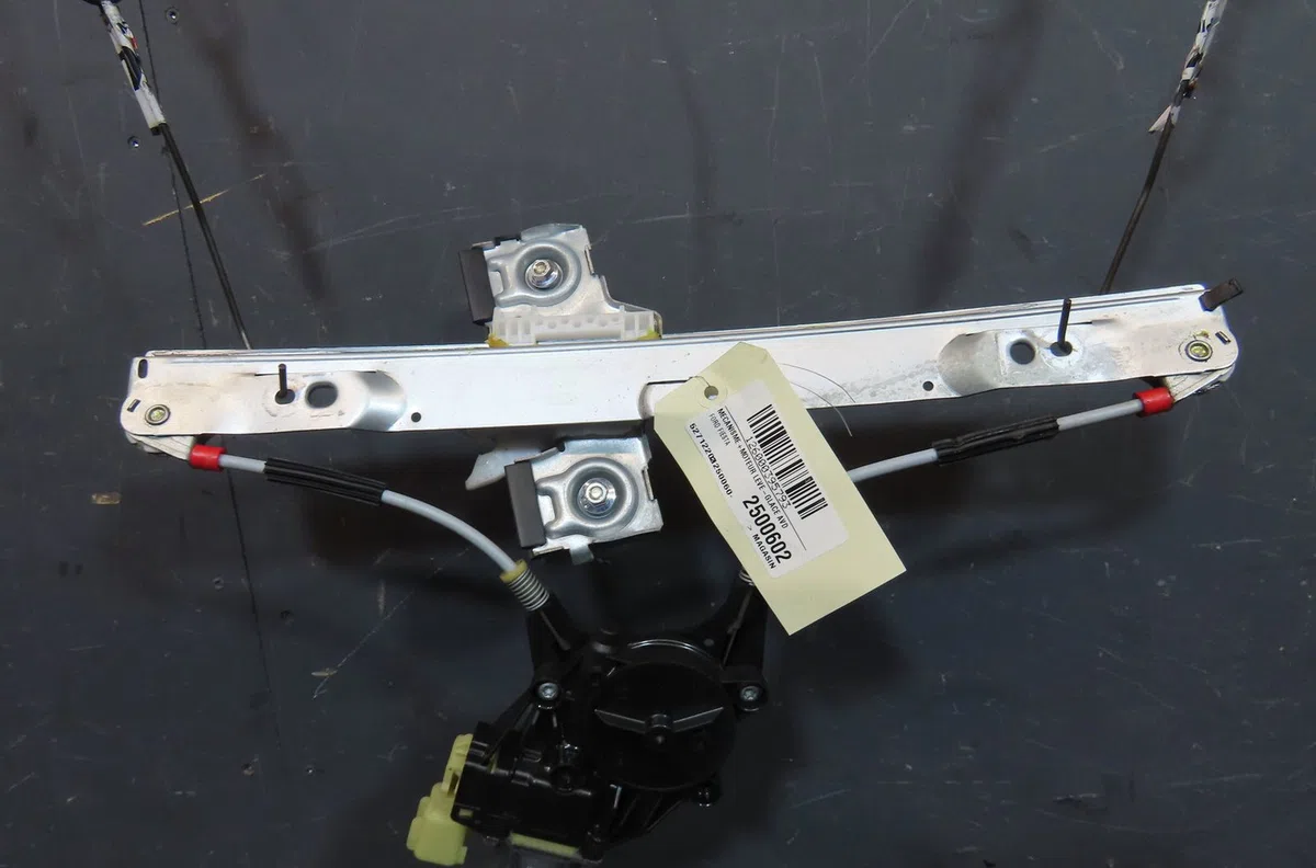 Mecanisme  moteur lève-glace avant droit Ford FIESTA VI (CB1, CCN) 1.6 tdci (2008-2012) occasion
