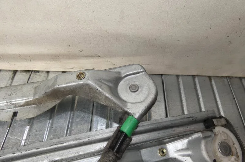 Mecanisme moteur lève-glace avant droit FORD FOCUS 1 occasion