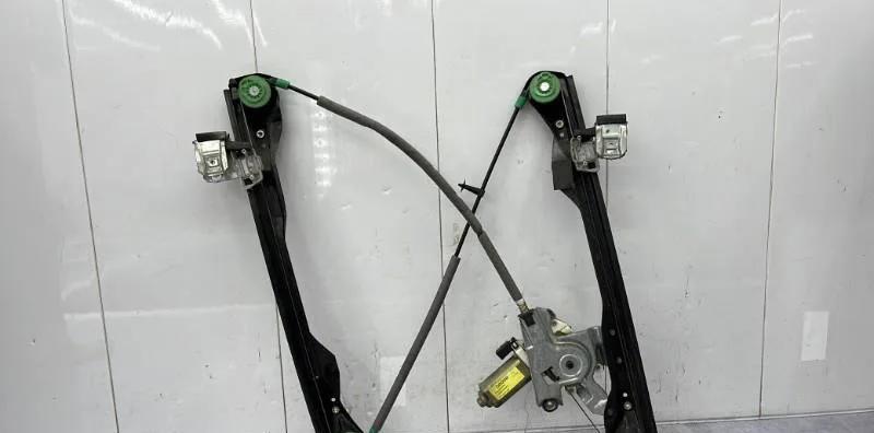 Mecanisme moteur lève-glace avant droit FORD FOCUS 1 occasion