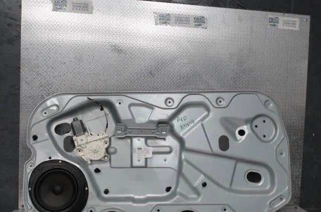 Mecanisme  moteur lève-glace avant droit Ford FOCUS II (DA_, HCP, DP) 1.4 (2004-2012) occasion