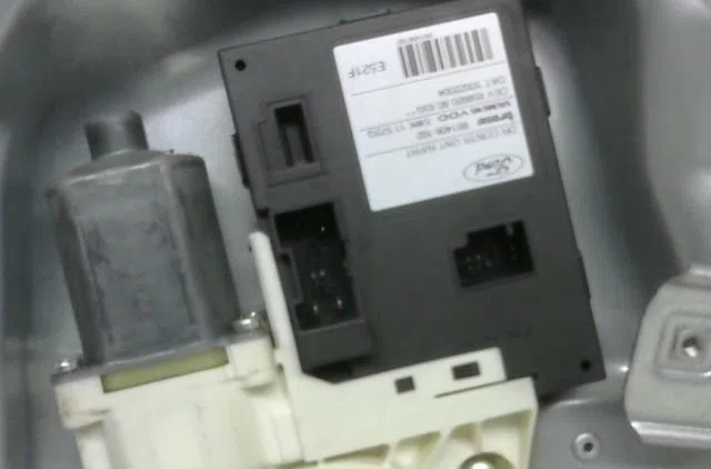 Mecanisme  moteur lève-glace avant droit Ford FOCUS II (DA_, HCP, DP) 1.6 ti (2004-2012) occasion