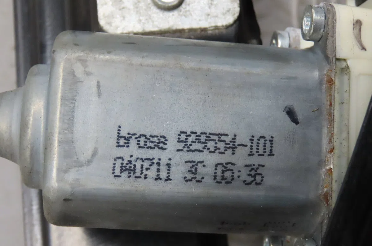 Mecanisme  moteur lève-glace avant droit Ford FOCUS III 1.6 tdci (2010-2017) occasion