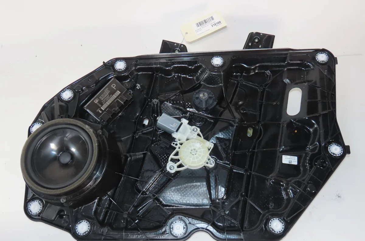 Mecanisme moteur lève-glace avant droit Ford FOCUS IV (HN) 1.0 ecoboost (2018) occasion