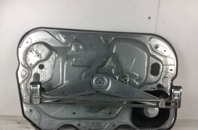 Mecanisme  moteur lève-glace avant droit FORD FOCUS occasion