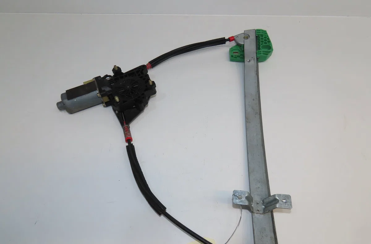 Mecanisme  moteur lève-glace avant droit Ford KA (RB_) 1.3 i (1996-2008) occasion
