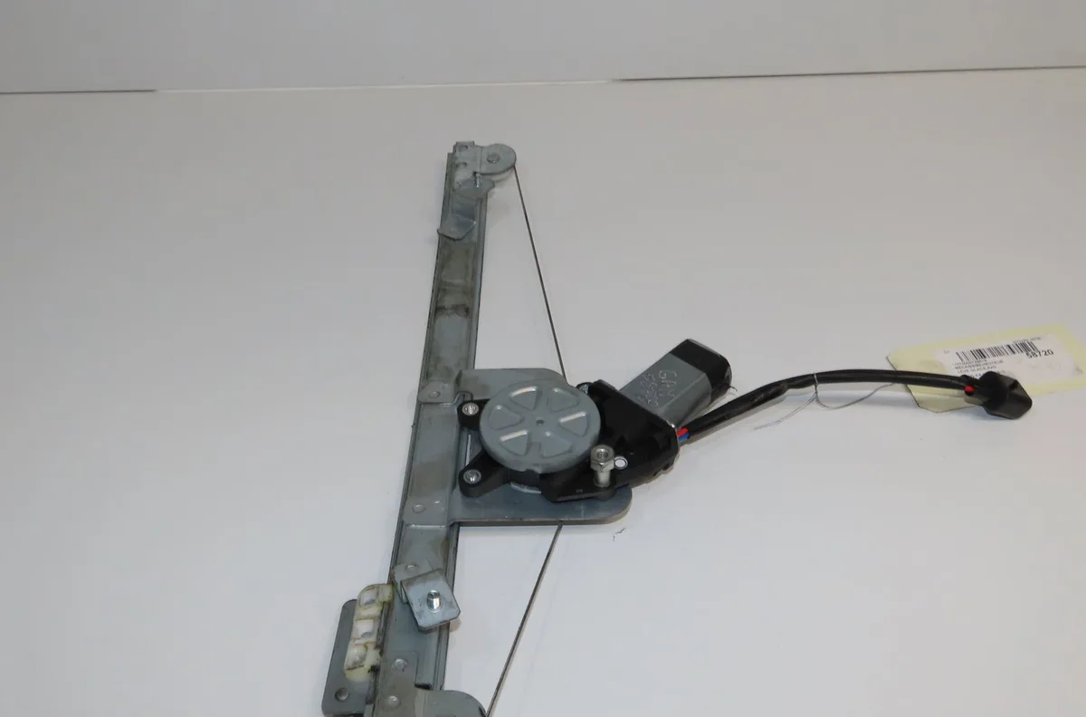 Mecanisme moteur lève-glace avant droit Ford KA (RU8) 1.2 (2008-2016) 3 portes occasion