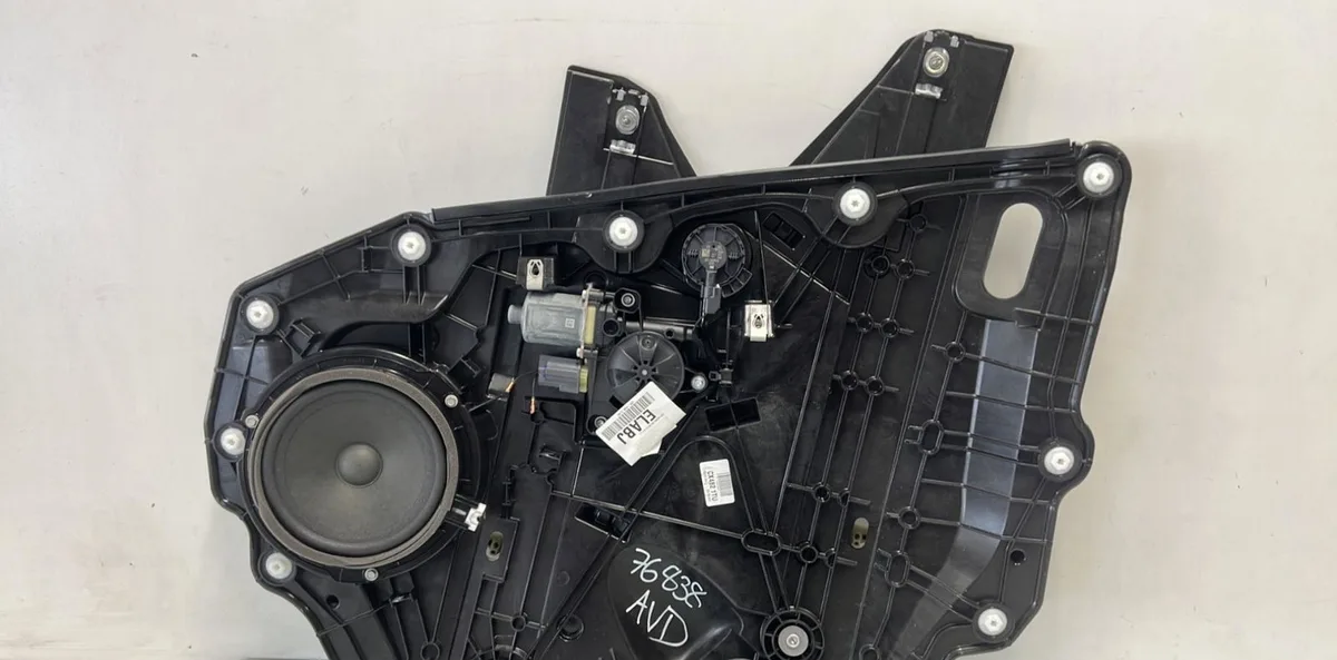 Mecanisme moteur lève-glace avant droit FORD KUGA 3 PHASE 1 occasion