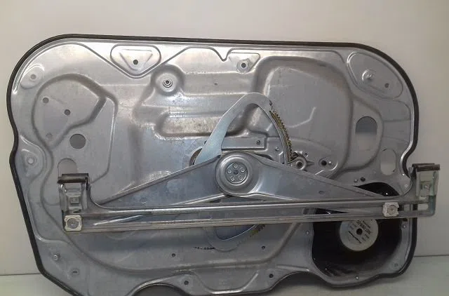 Mecanisme  moteur lève-glace avant droit Ford KUGA I 2.0 tdci 4x4 (2008-2012) occasion