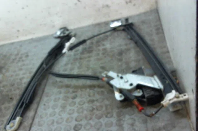 Mecanisme  moteur lève-glace avant droit Ford MONDEO III (B5Y) 2.0 16v (2000-2007) occasion