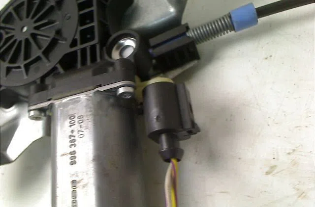 Mecanisme + moteur lève-glace avant droit FORD T.CONNECT 2007 occasion