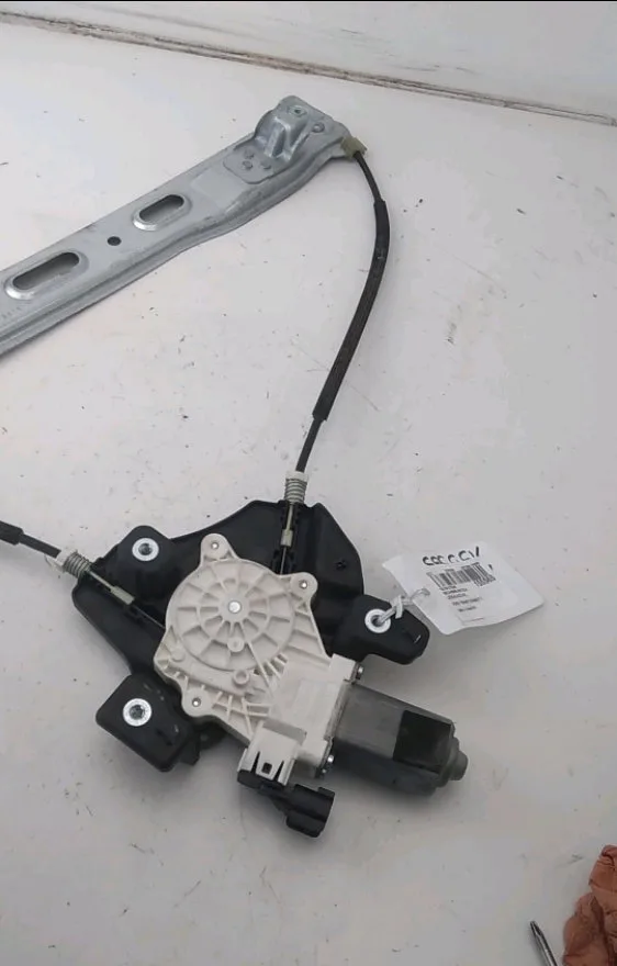 Mecanisme moteur lève-glace avant droit Ford TRANSIT CONNECT V408 Camionnette-Monospace 1.5 tdci (2015) occasion