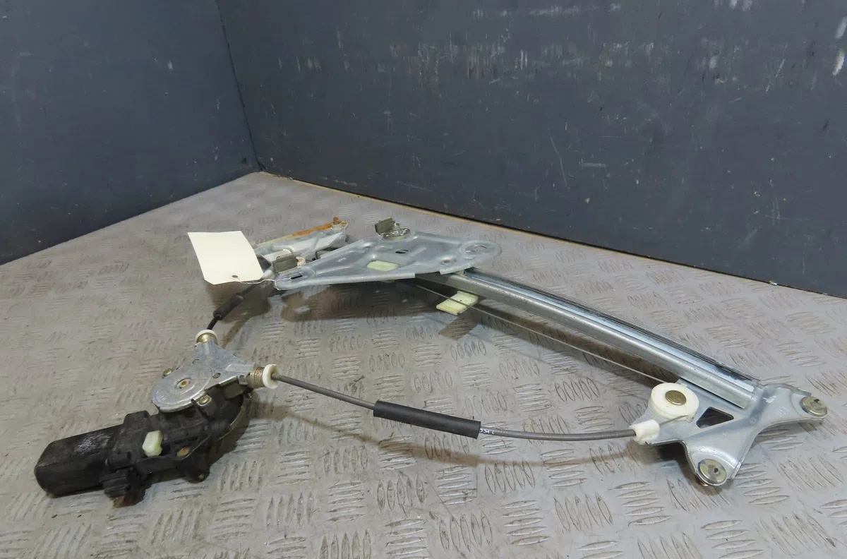 Mecanisme  moteur lève-glace avant droit Hyundai COUPE II (GK) 2.0 (2002-2009) occasion