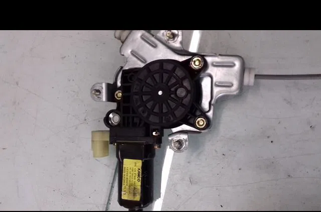 Mecanisme  moteur lève-glace avant droit Hyundai GETZ (TB) 1.5 crdi (2003-2005) 5 portes occasion