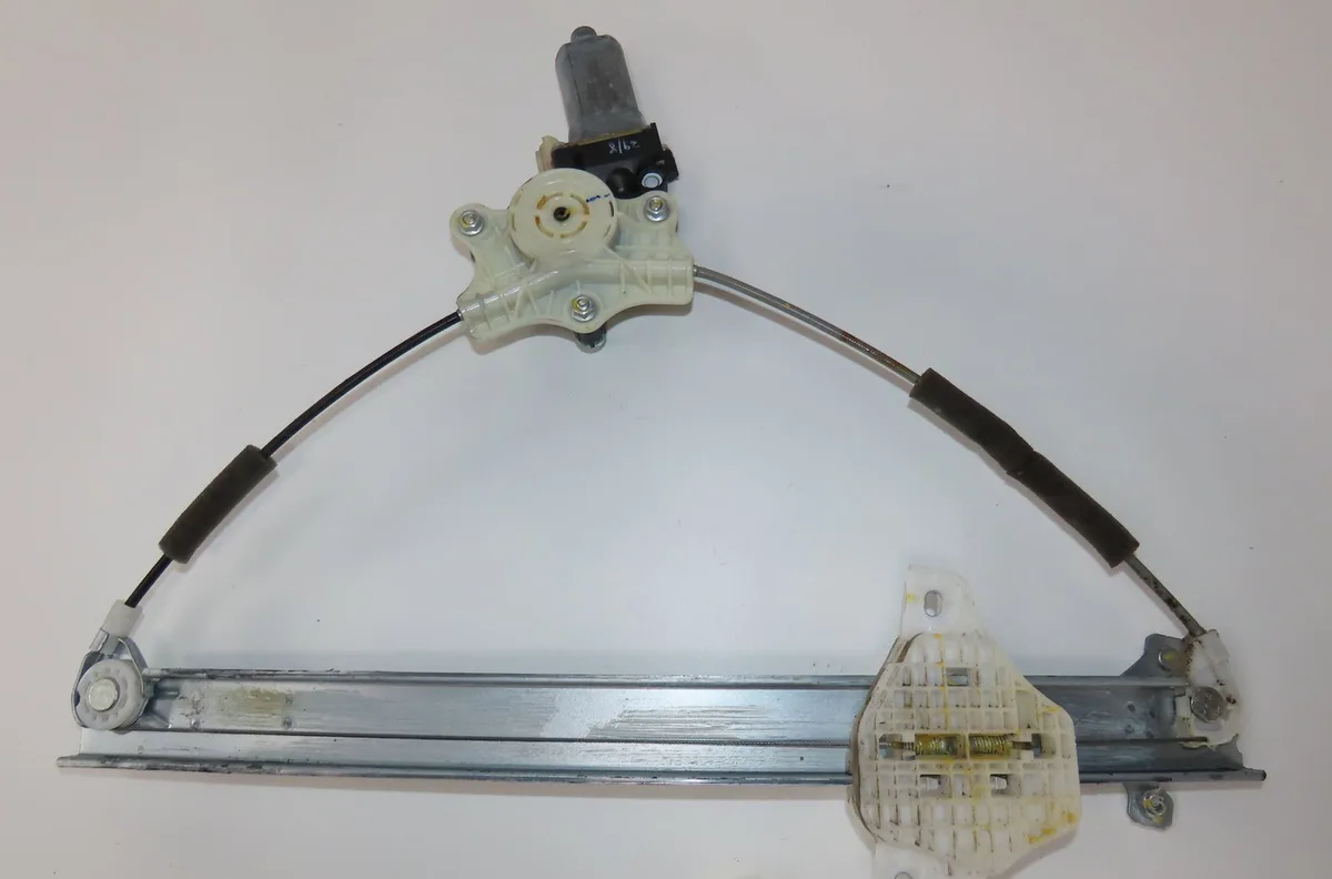 Mecanisme moteur lève-glace avant droit Hyundai I20 II (GB, IB) 1.2 (2014) occasion