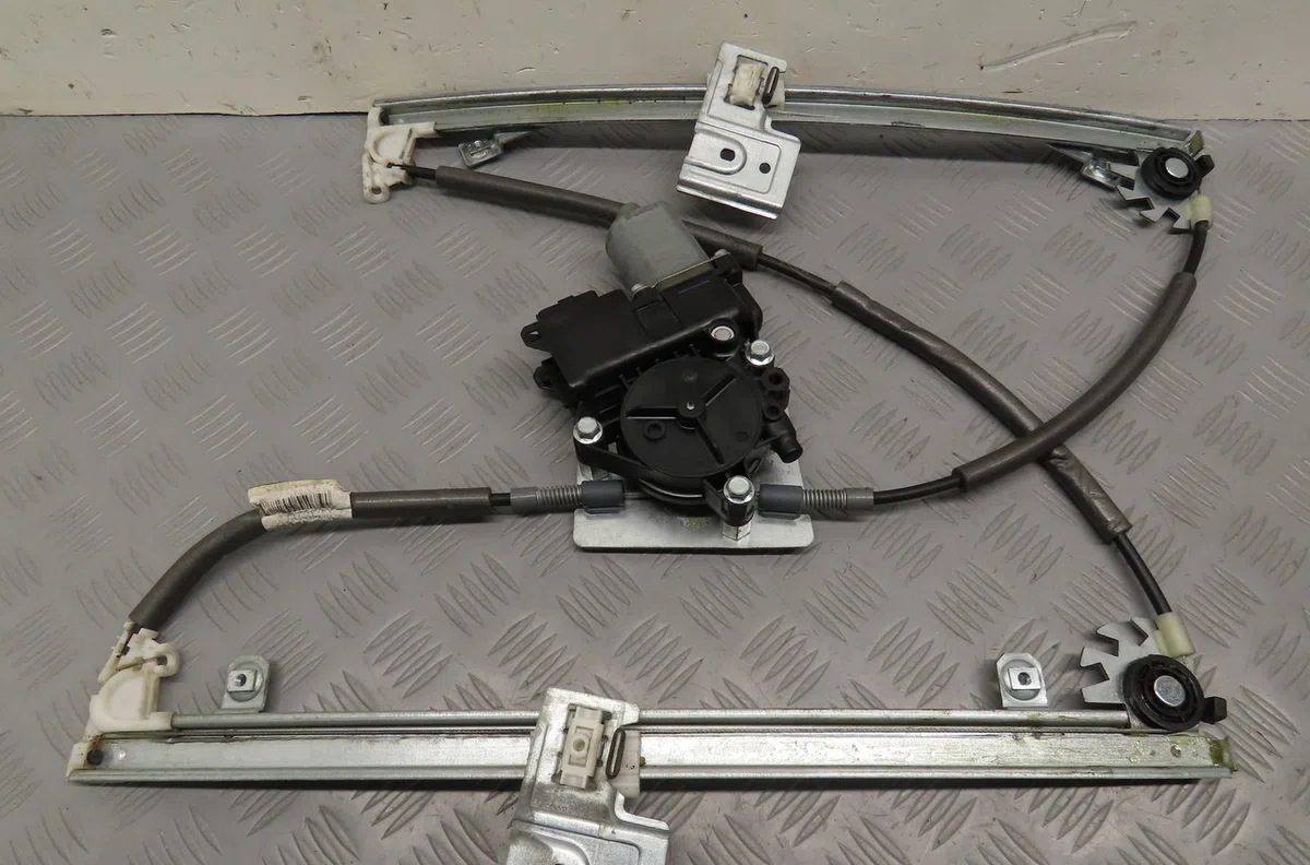 Mecanisme  moteur lève-glace avant droit Hyundai I30 (FD) 1.6 crdi (2007-2011) occasion