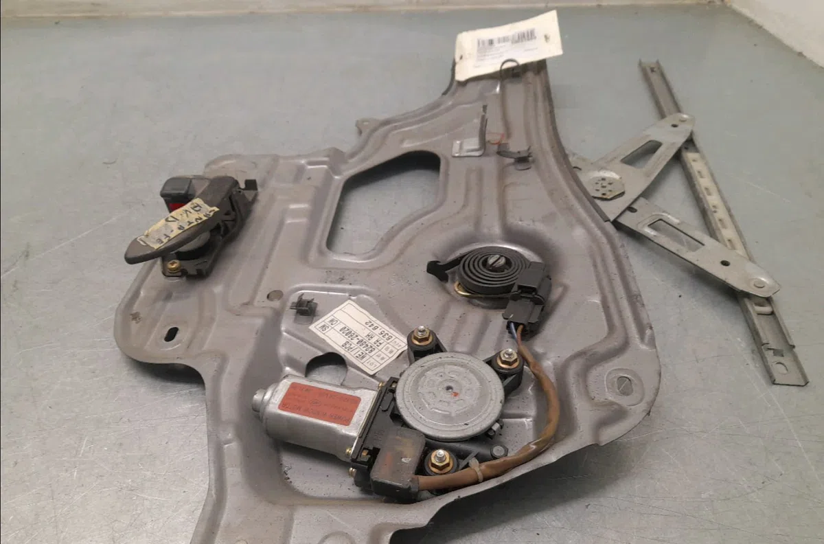 Mecanisme  moteur lève-glace avant droit HYUNDAI SANTA FE I  2.0 CRDI 2WD occasion