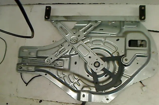 Mecanisme  moteur lève-glace avant droit Hyundai TUCSON (JM) 2.0 crdi traction intégrale (2004-2010) 5 portes occasion