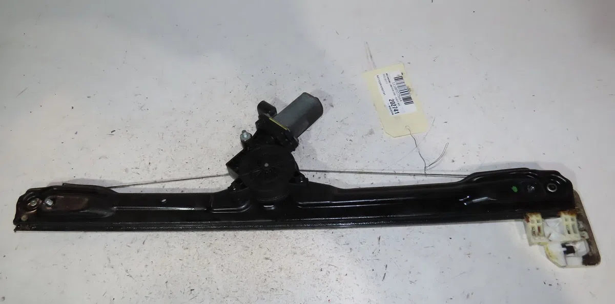 Mecanisme  moteur lève-glace avant droit Iveco DAILY VI Camionnette 35s15, 35c15, 40c15, 45c15, 50c15, 65c15, 70c15 (201