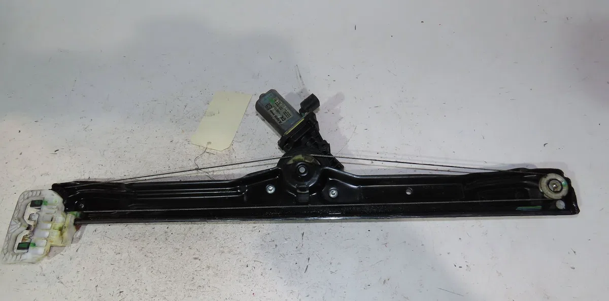 Mecanisme  moteur lève-glace avant droit Iveco DAILY VI Camionnette 35s15, 35c15, 40c15, 45c15, 50c15, 65c15, 70c15 (201