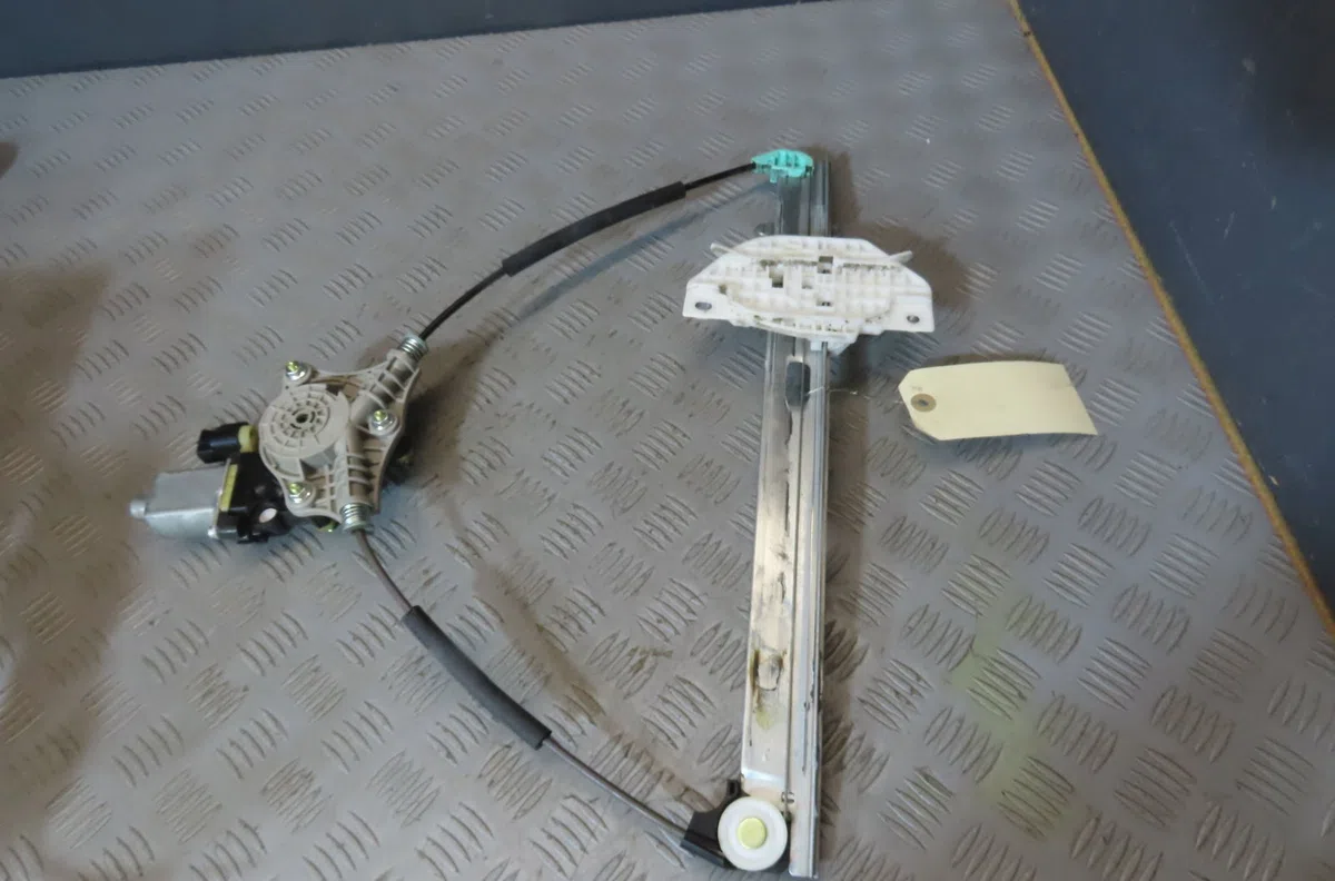 Mecanisme  moteur lève-glace avant droit Kia STONIC (YB) 1.0 t-gdi (2017) occasion