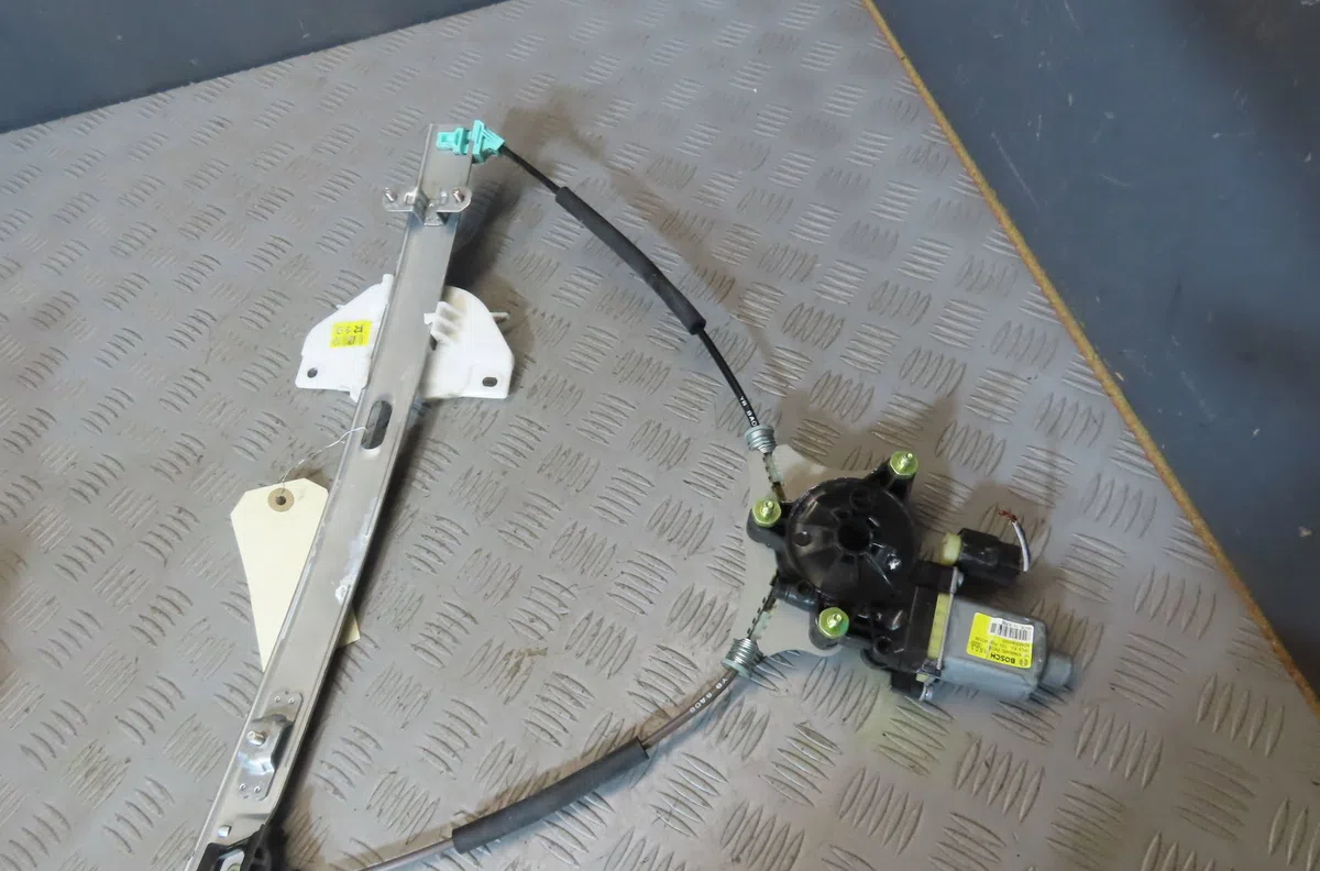Mecanisme  moteur lève-glace avant droit Kia STONIC (YB) 1.0 t-gdi (2017) occasion