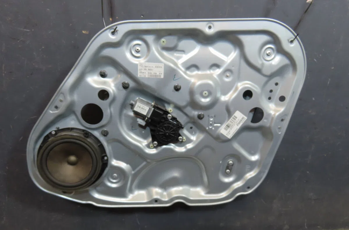 Mecanisme  moteur lève-glace avant droit Kia VENGA (YN) 1.4 crdi 90 (2010) occasion